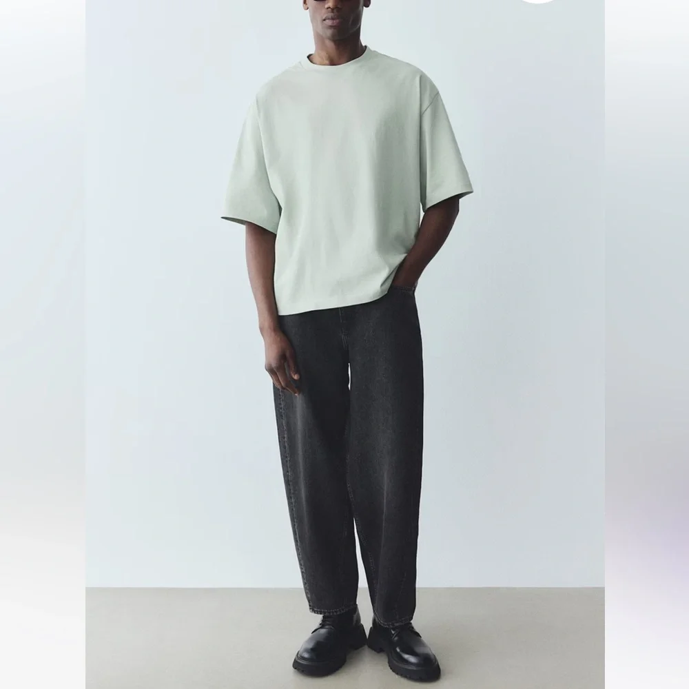 Men's Light Green T-Shirt H&M OVERSIZED-FIT T-SHIRT - Picture 3 of 8